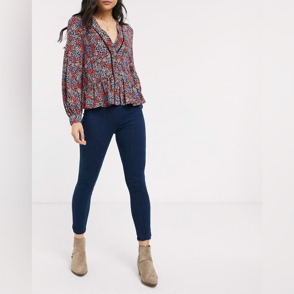 Free people- We are Free Feel alright Skinny Jeans- Indigo Blue High-Waisted